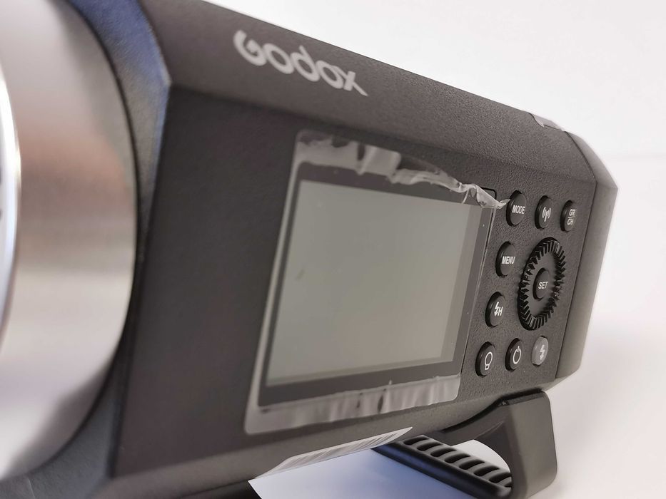Godox AD400 Pro светкавица