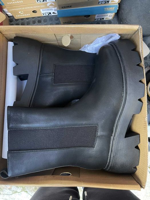 Дамски боти нови