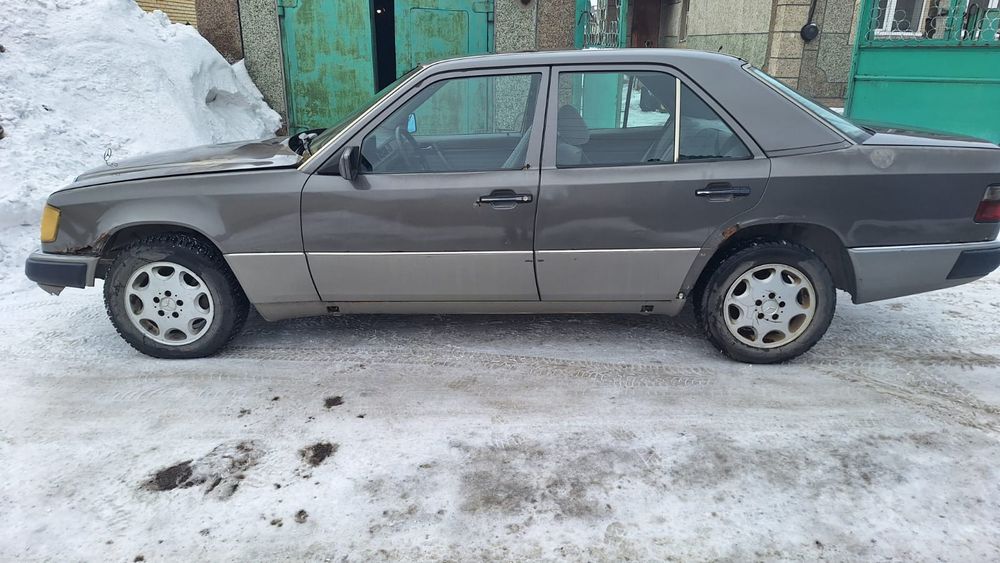Продам Мерседес W124