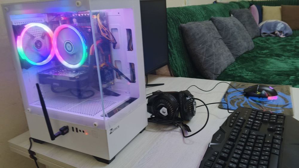 продам новую мощную игровую компьютер
