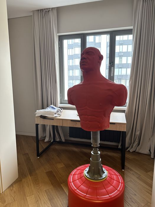 Герман боксерская груша