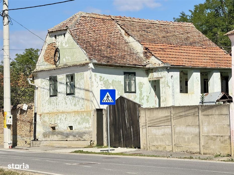 Casa batraneasca/de demolat sau renovat masiv in Ludos - teren 1278 mp