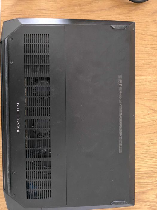 Геймърски лаптоп hp pavilion 15,6 инча