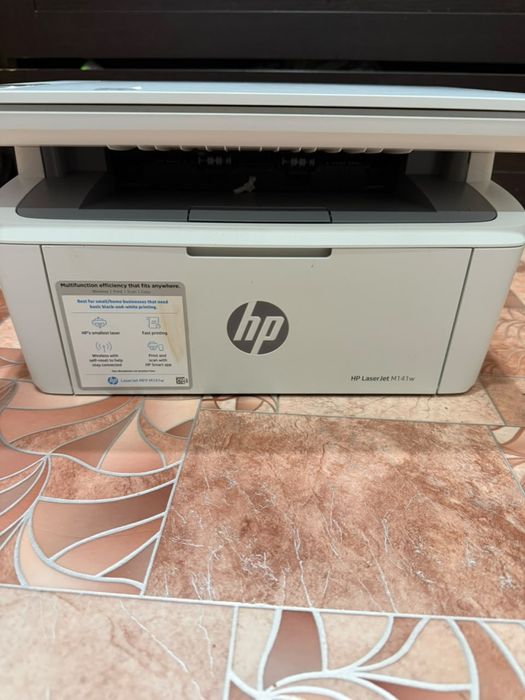 Продам принтер hp laserjet mfp m141w