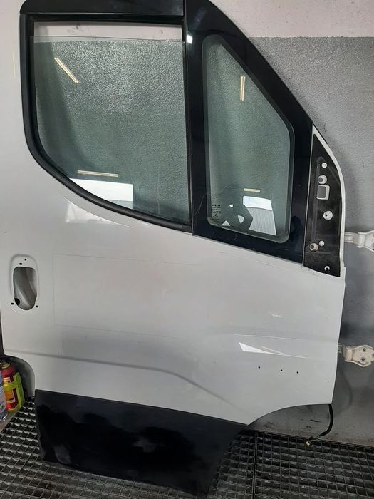usa portiera dreapta fata 2.3 hpi iveco daily 3 furgon 35-140  2019