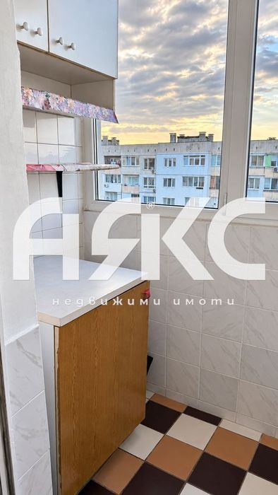 Продава се Четиристаен апартамент в София, Хаджи Димитър - 100 кв.м за 2099 €/кв.м - Снимка #12
