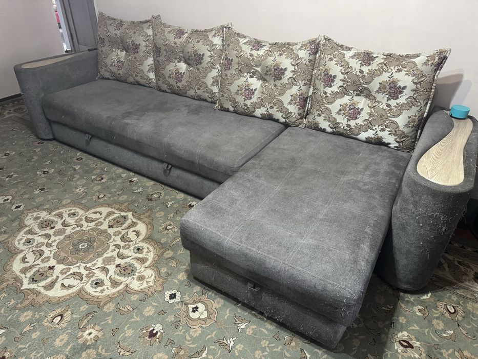 Диван, мебель для гостинной