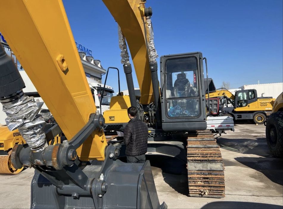 sinomach экскаватор 3255 в наличе