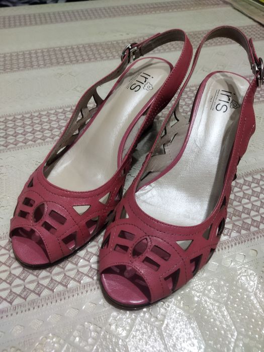 Босоножки кожаные, сабо