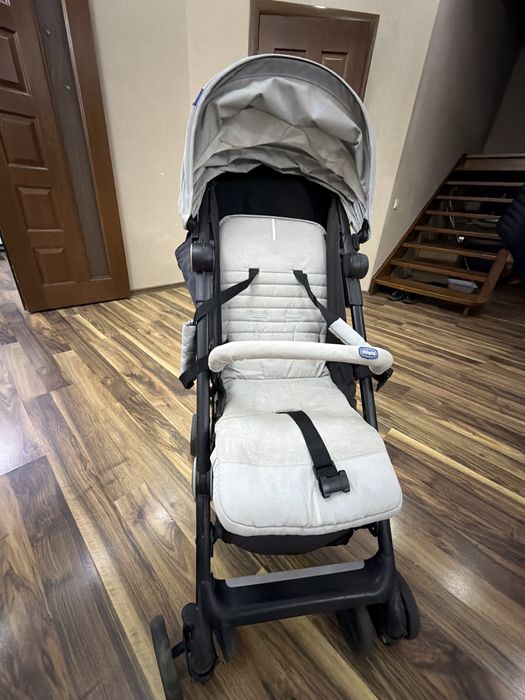 Детская коляска chicco