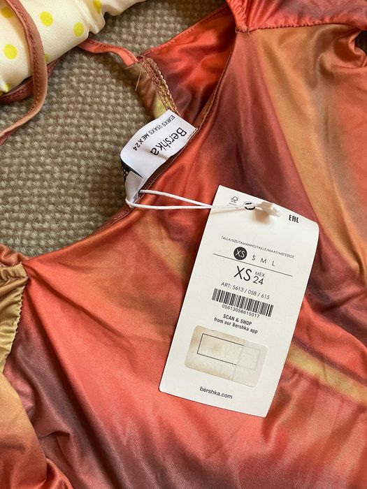 НОВА XS мини/вечерна рокля Bershka