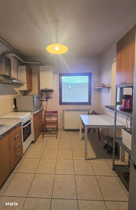 Vand apartament 2 camere Andrei Muresanu
