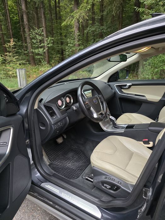 Vând, Volvo XC 60 D5 awd