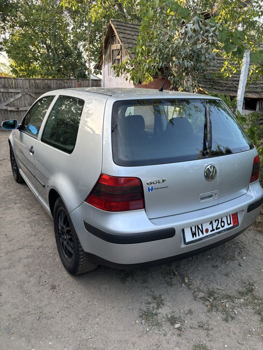 Volkswagen Golf 2001 benzină, 1.186 € — imagine 3