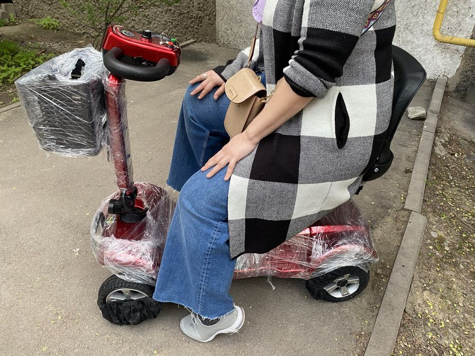 Электроскутер 4 колесный инвалидный