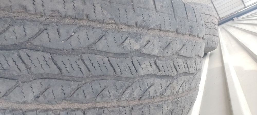 4 балонна maxxis 265 на 65 на 17