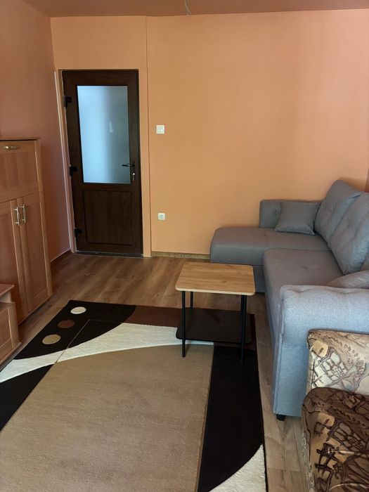 Inchiriez apartament cu o camera