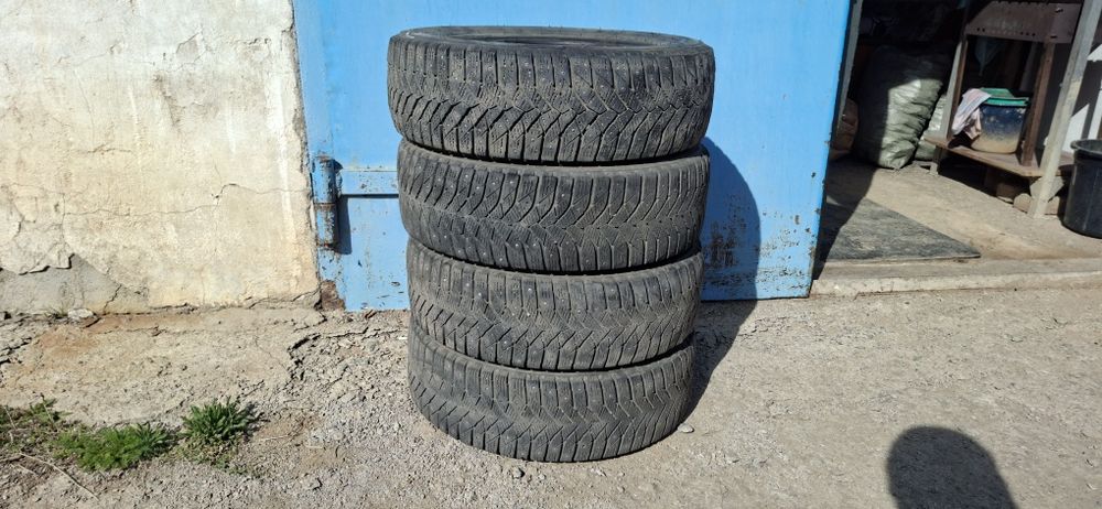 Шины 185/65/15 Triangel шипы