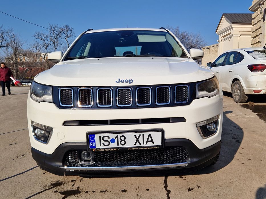 Vând JEEP Compass 4x4