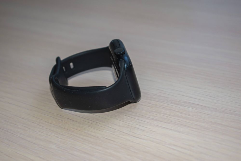 Apple watch 8 41mm. midnight aluminium