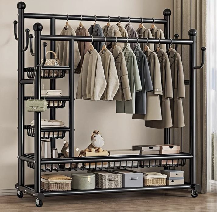 Вешалка для одежды и обуви