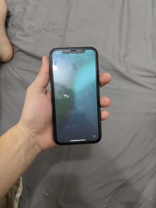 айфон 11 срочно продам