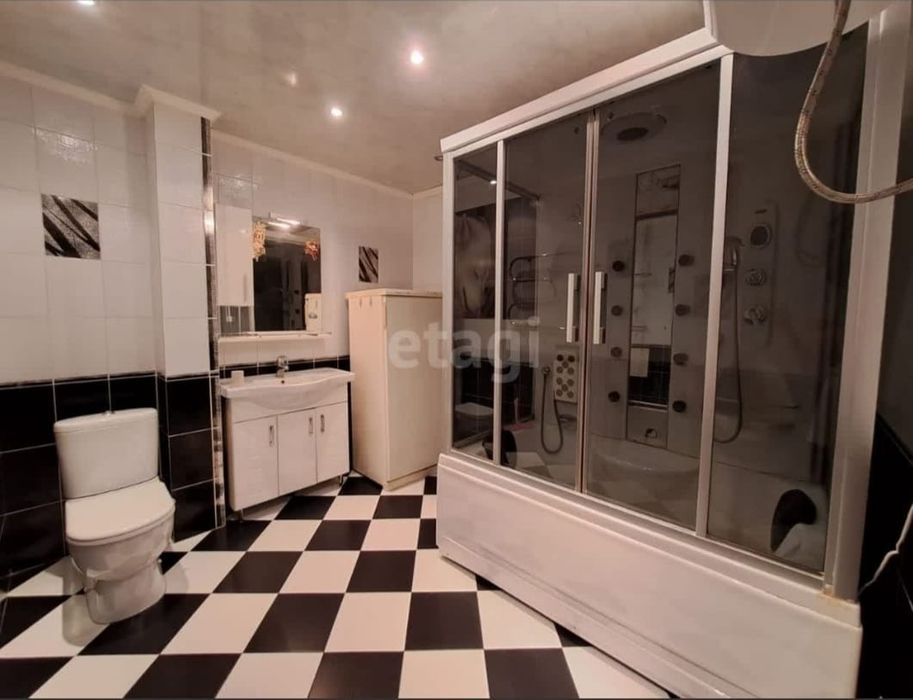 Продам 3 комнутную квартира