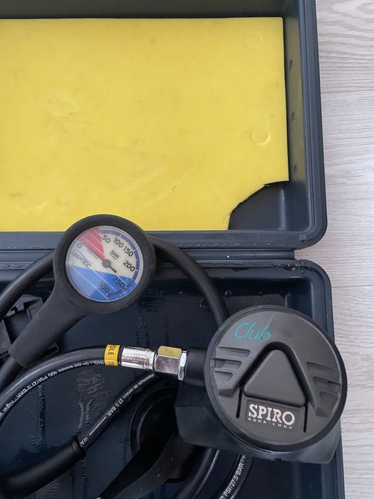 Regulator de scufundare cu monometru