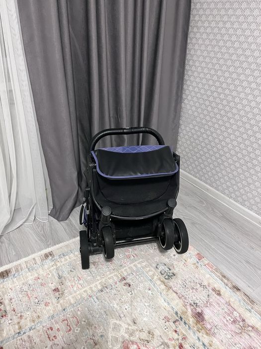 Продам прогулочную коляску