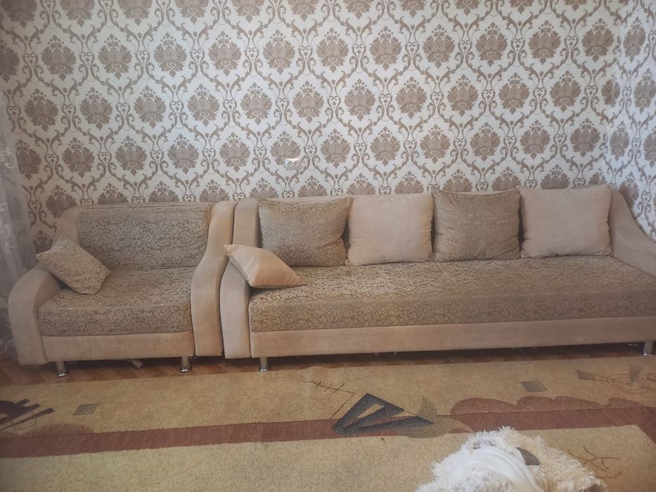 Диван раскладной и два раскладных кресла