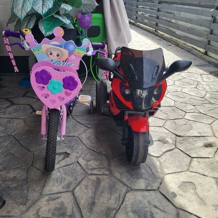 Bicicleta si motocicleta copii