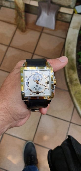 Часовник edox classe royalе open heart и Raymond weil freelancer