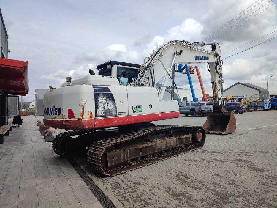 Excavator Komatsu PC210 LC-8