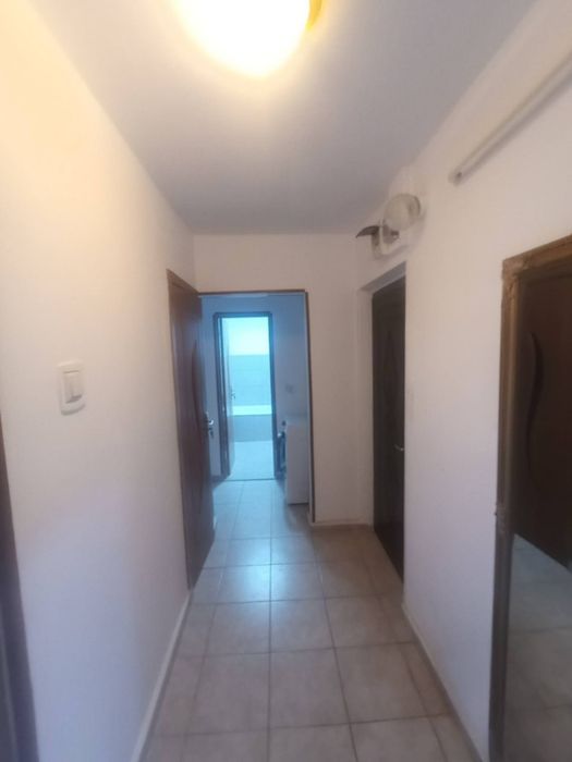 Închiriez apartament două camere zona Spitalul de copii