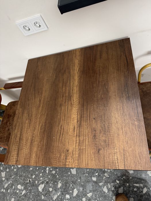 Барные стулья рыжие