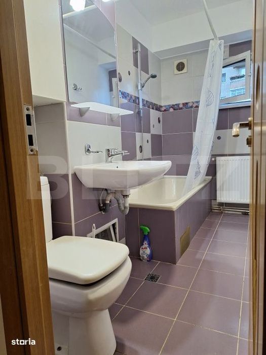 Apartament 3 camere, 70 mp, zona Racadau