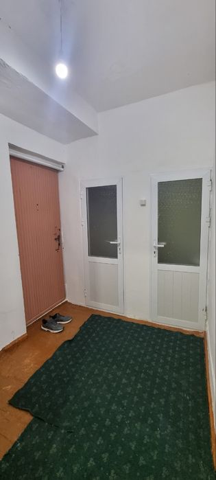 Yashnobod Botkinadan ijaraga uy 1 xona 2 xona qilingan gallerinka.