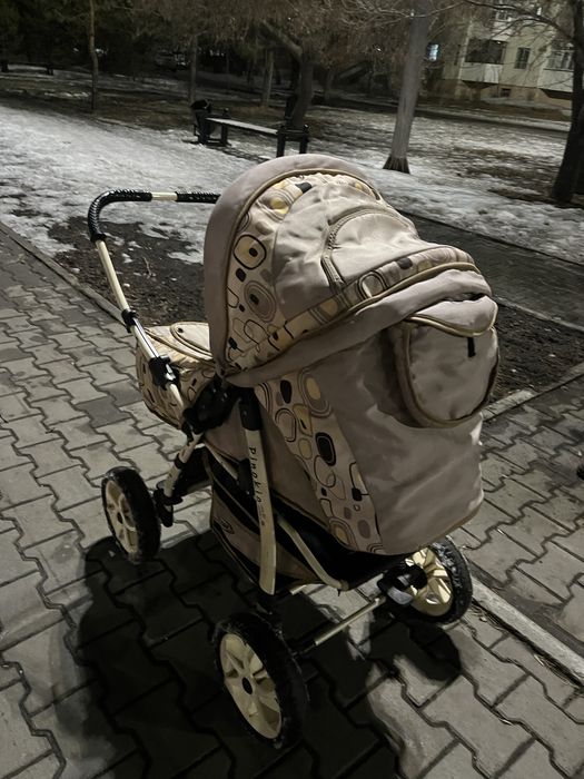 Продам коляску в хорошем состояний