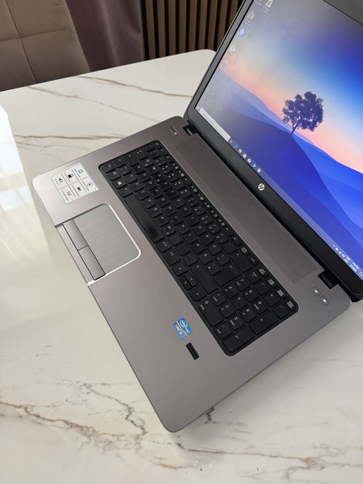 Laptop HP ProBook 470 17.6 inch / i5, 4gb ram, 500 HDD.