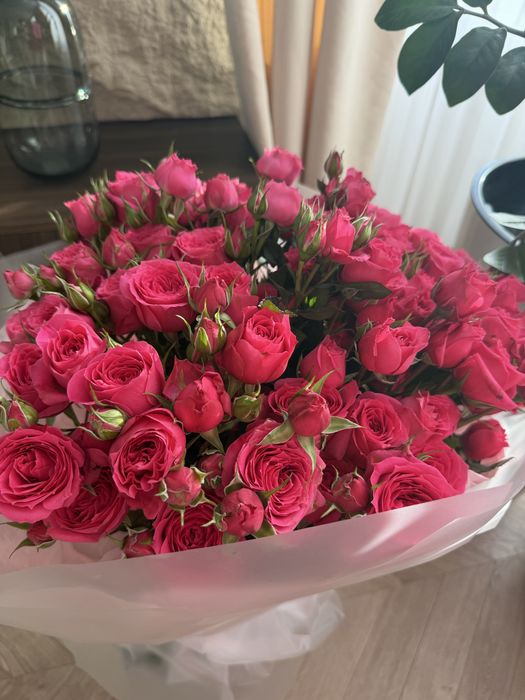 Продается букет живых роз