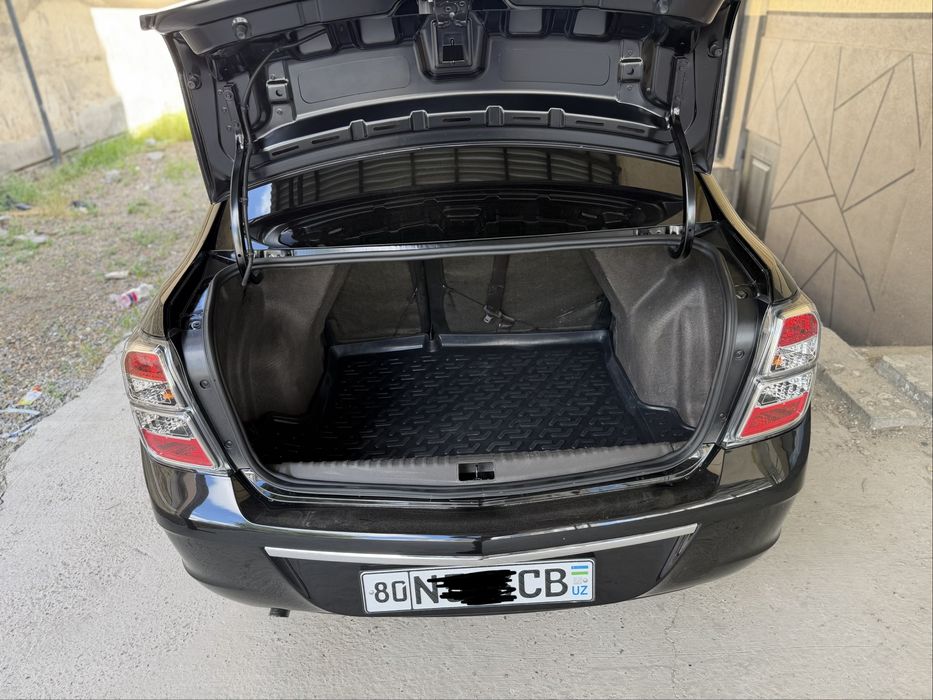 Chevrolet Cobalt 2025 — 5