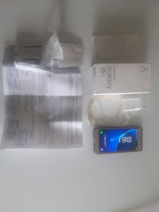 Сотовый телефон б/ у