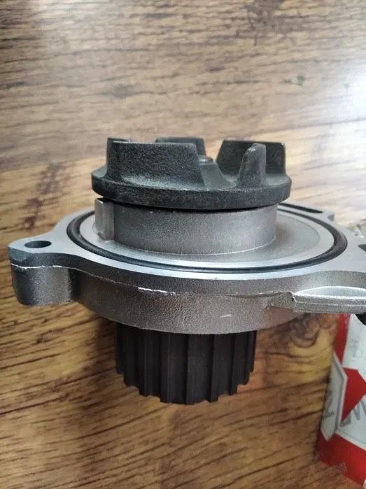 Pompa apa Audi 100