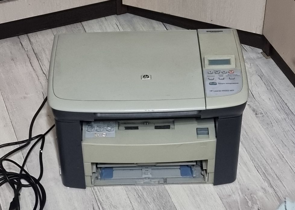 МФУ HP LaserJet M1005