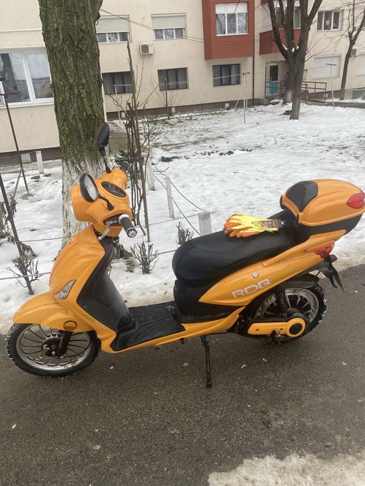 Scuter electric de vanzare