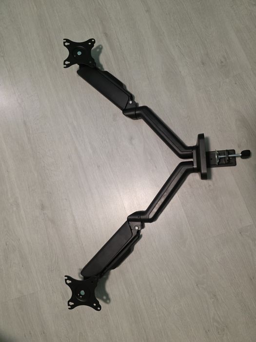 Стойки за монитор до 32 инча