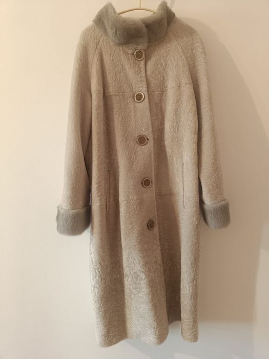 Продам шубу (каракуль), новая