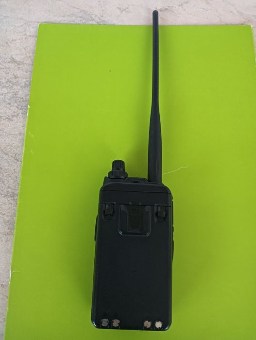 Радиостанция ICOM-ID 51