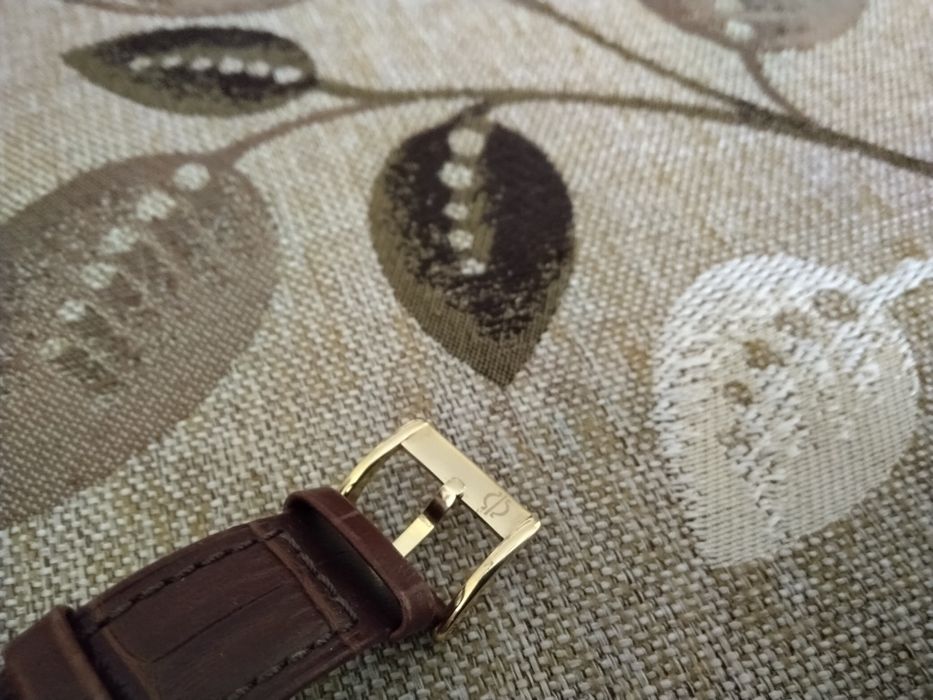 Продавам часовник уникален