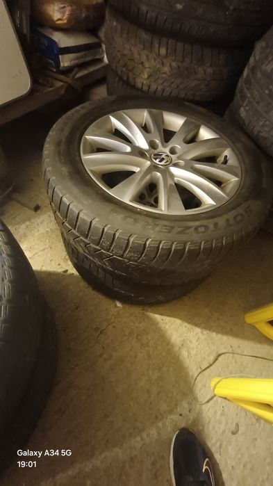 Vând jante aliaj r17 volkswagen